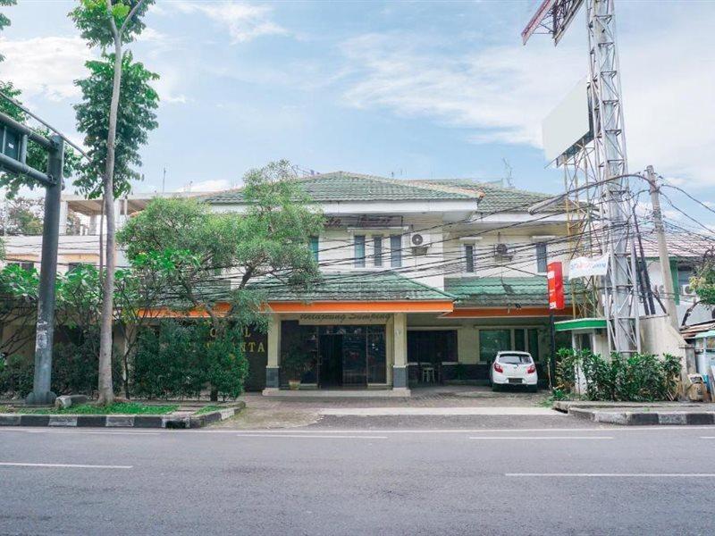 Oyo 2085 Chrysanta Hotel Bandung Exterior photo