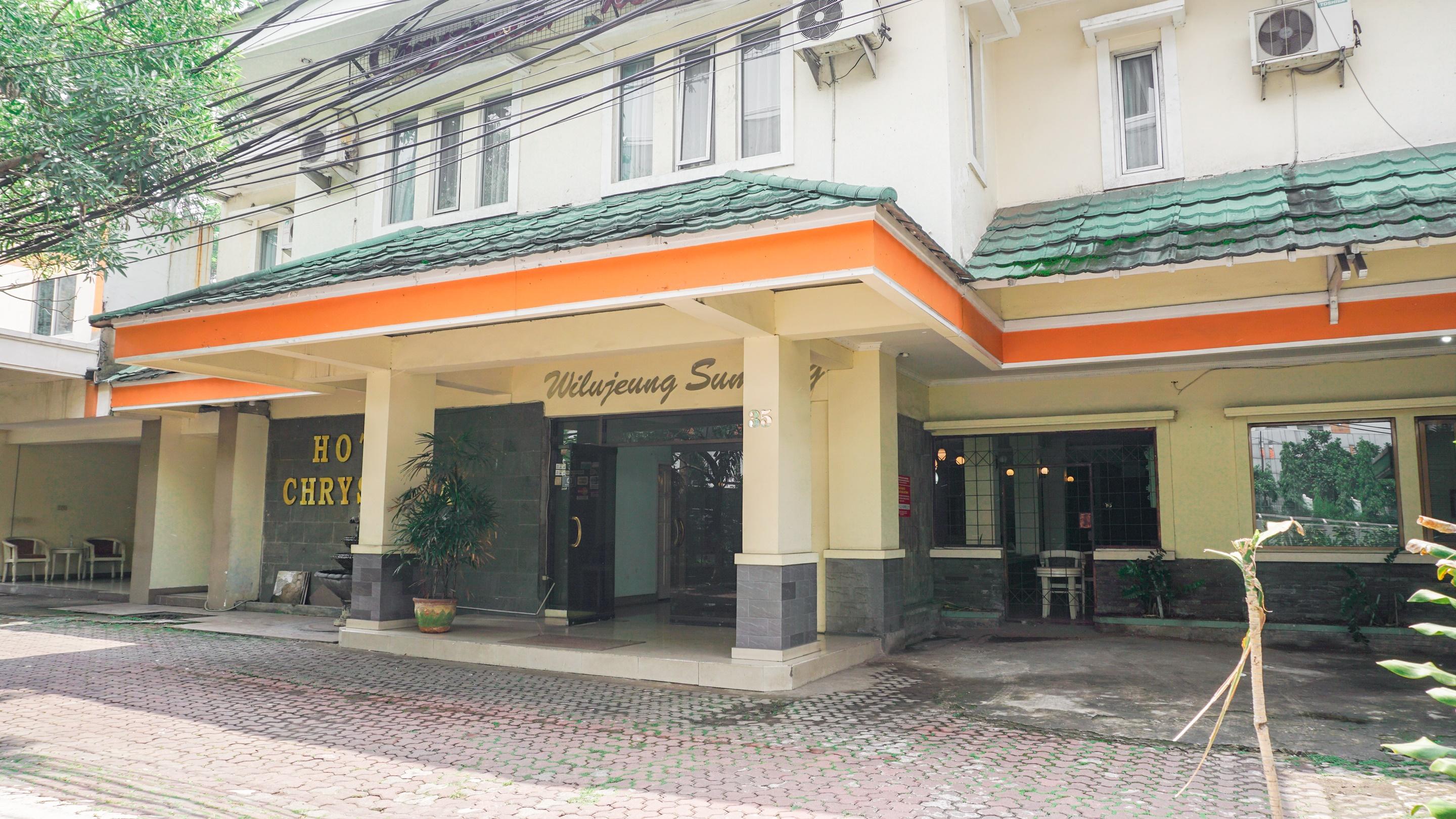Oyo 2085 Chrysanta Hotel Bandung Exterior photo