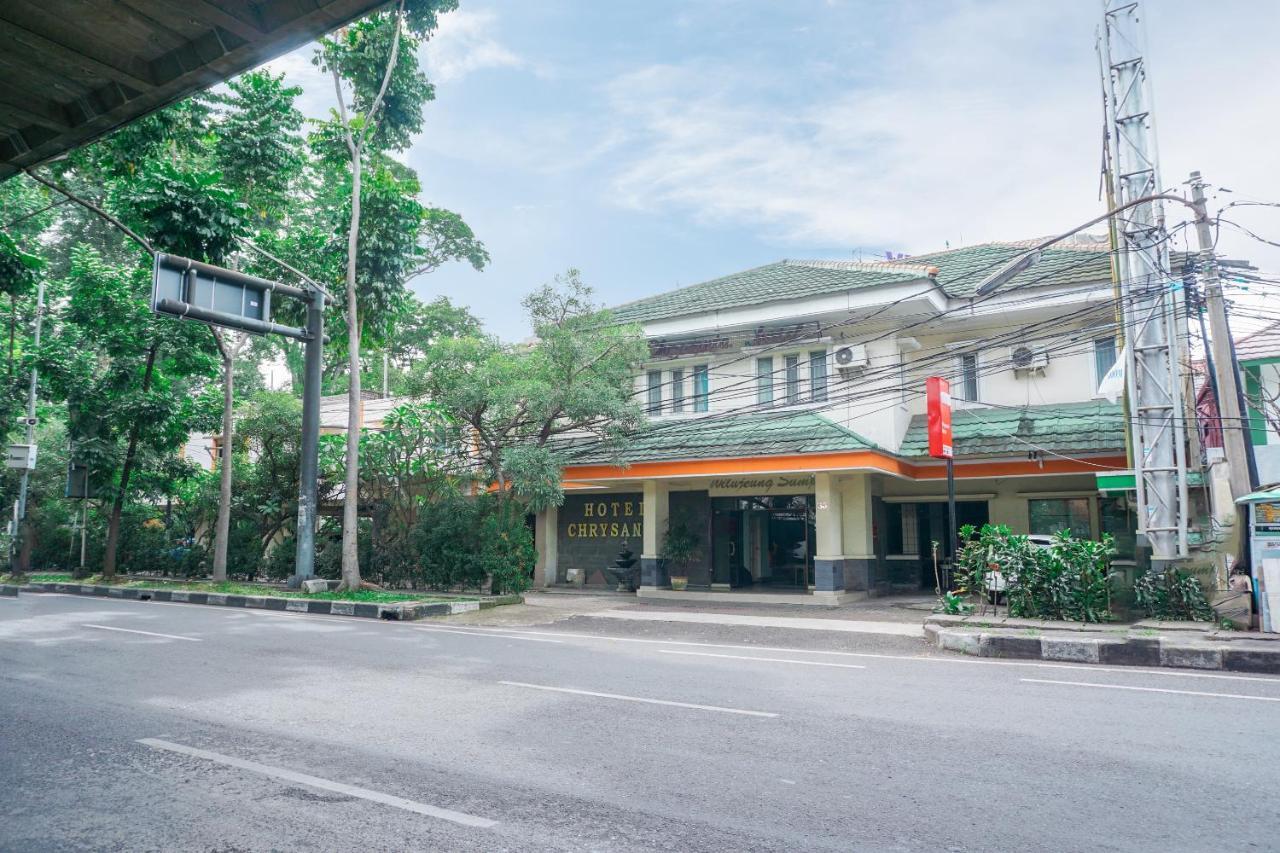 Oyo 2085 Chrysanta Hotel Bandung Exterior photo